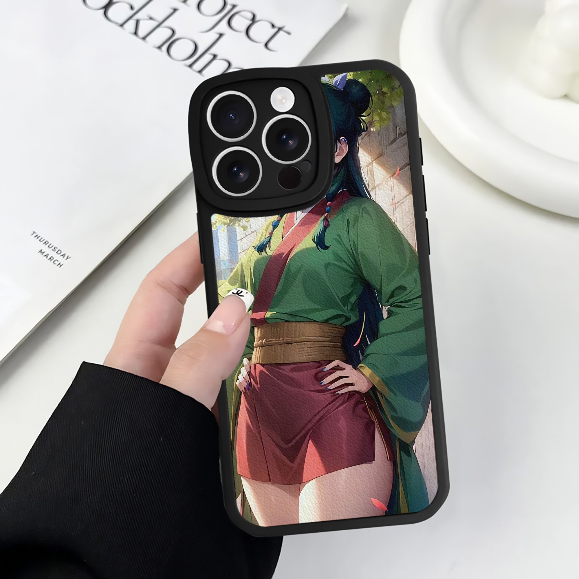 （画像用） 薬屋のひとりごと The Apothecary Diaries 【iPhone 16シリーズ対応】シリコンスマホケース（レザー調） 材質：シリコン